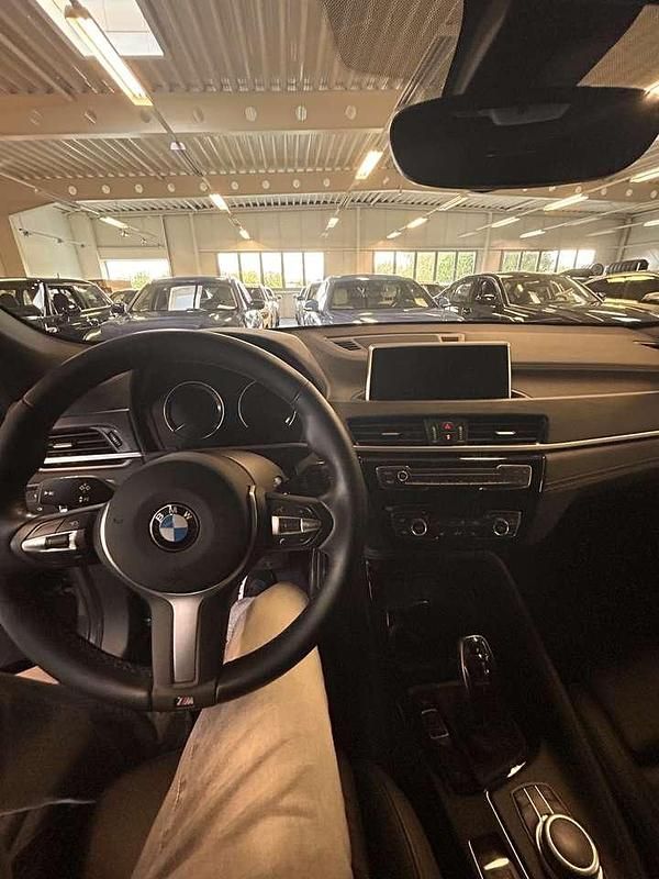 Grau Gebraucht 2021 BMW X2 M Sport SUV | 26.100 € (Fairer Preis) - Bild 1/4