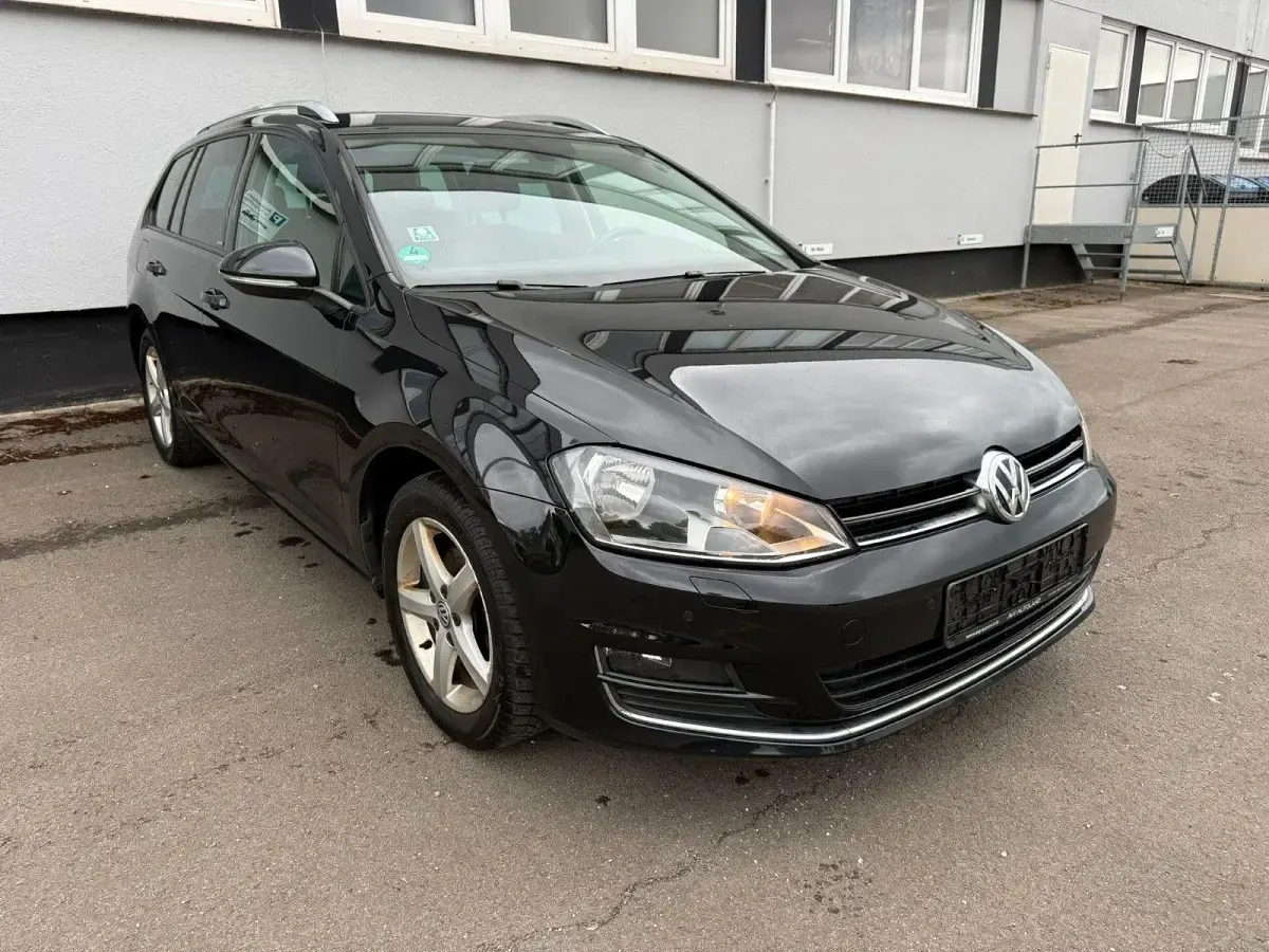 Gebraucht VW Golf VII Allstar 125 PS (91 kW) 2016 Schwarz Limousine
