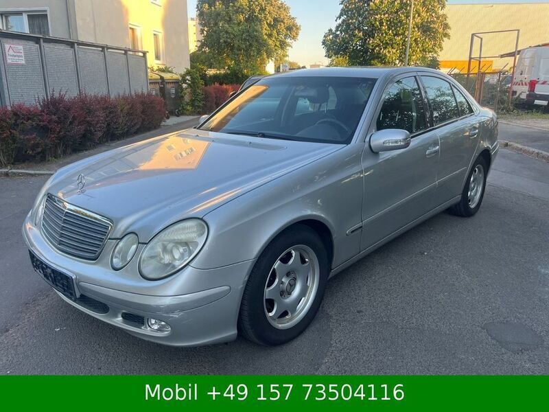 Silber Gebraucht 2004 Mercedes E200 Limousine | 3.800 € (Guter Preis) - Bild 1/4