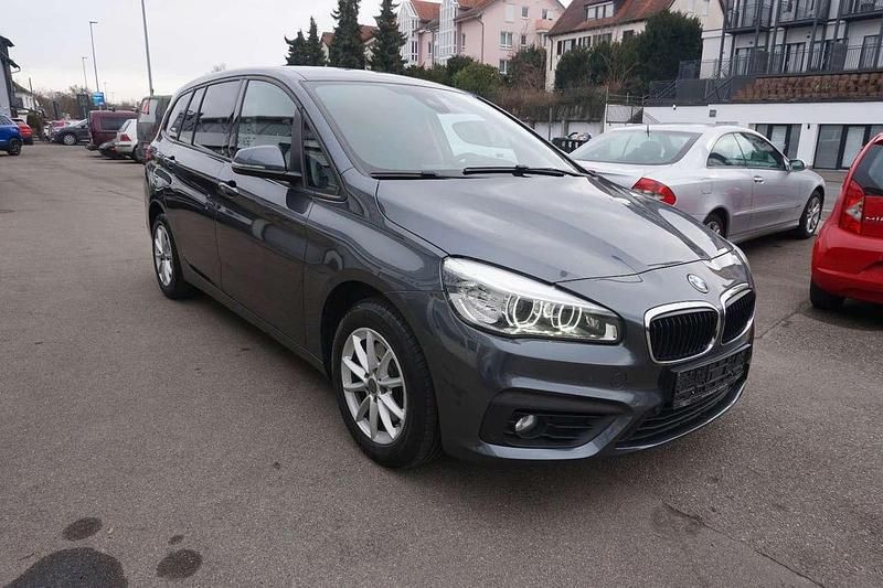 Gebraucht BMW 218 150 PS (110 kW) 2018 Mineralgrau Van / Kleinbus