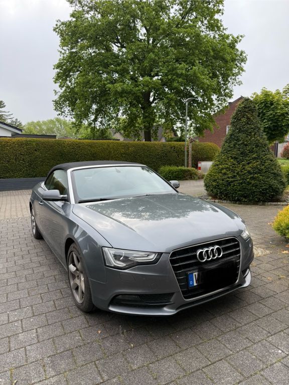 Grau Gebraucht 2013 Audi A5 Cabriolet Cabrio | 12.500 € (Guter Preis) - Bild 1/4
