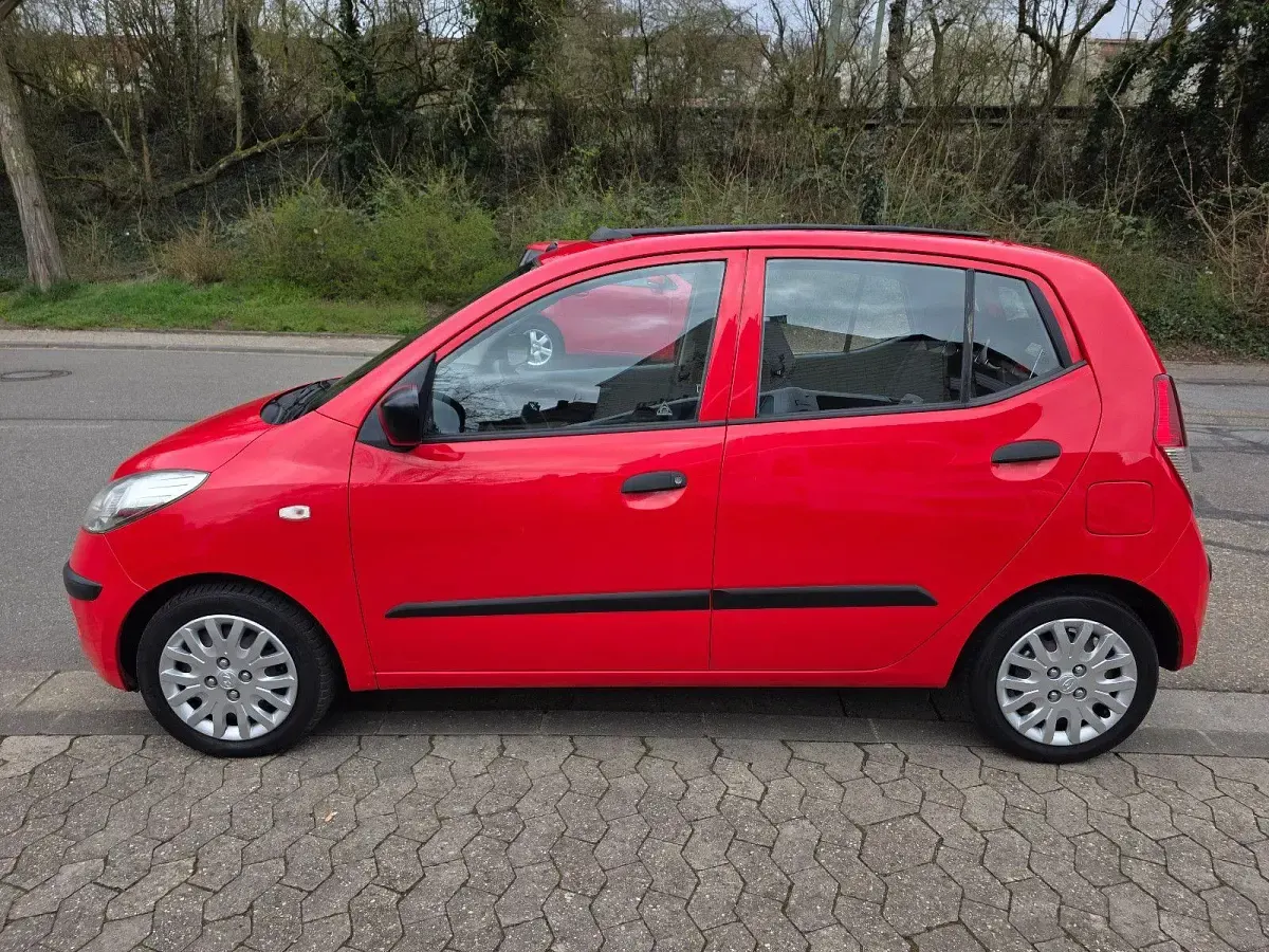 Gebraucht Hyundai i10 Edition+ 67 PS (49 kW) 2009 Rot Kleinwagen