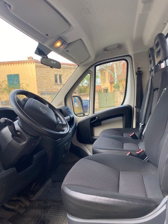 Weiß Gebraucht 2018 Citroën Jumper Van / Kleinbus | 13.999 € (Guter Preis) - Bild 1/3