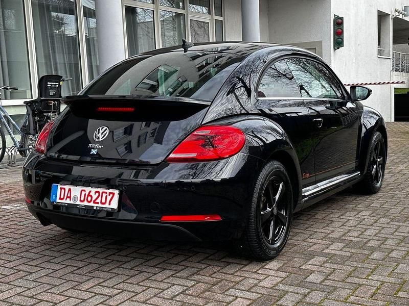 Gebraucht VW Beetle Cup 105 PS (77 kW) 2014 Schwarz Kleinwagen