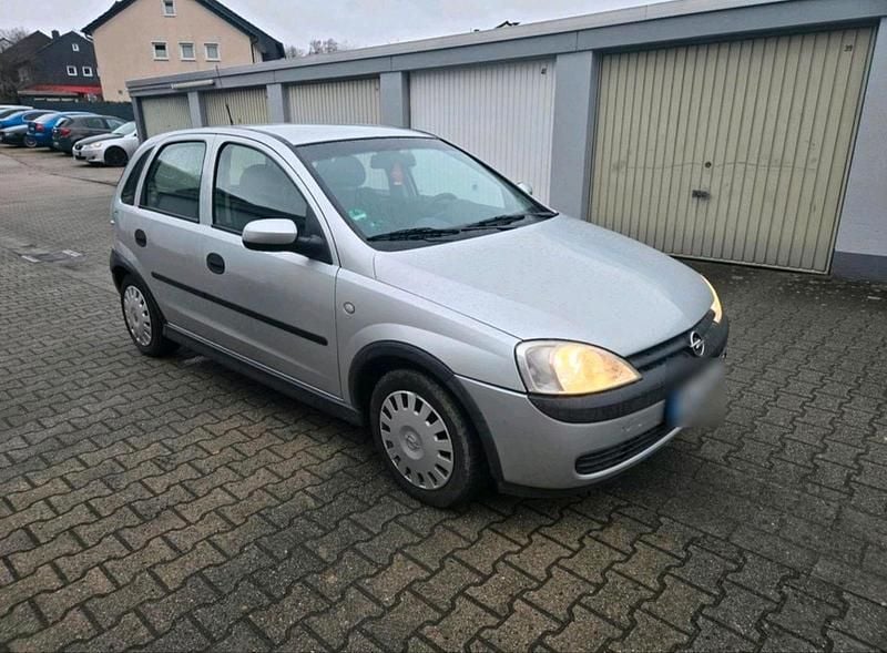 Second-hand Opel Corsa 75 CP (55 kW) 2002 Argintiu Hatchback