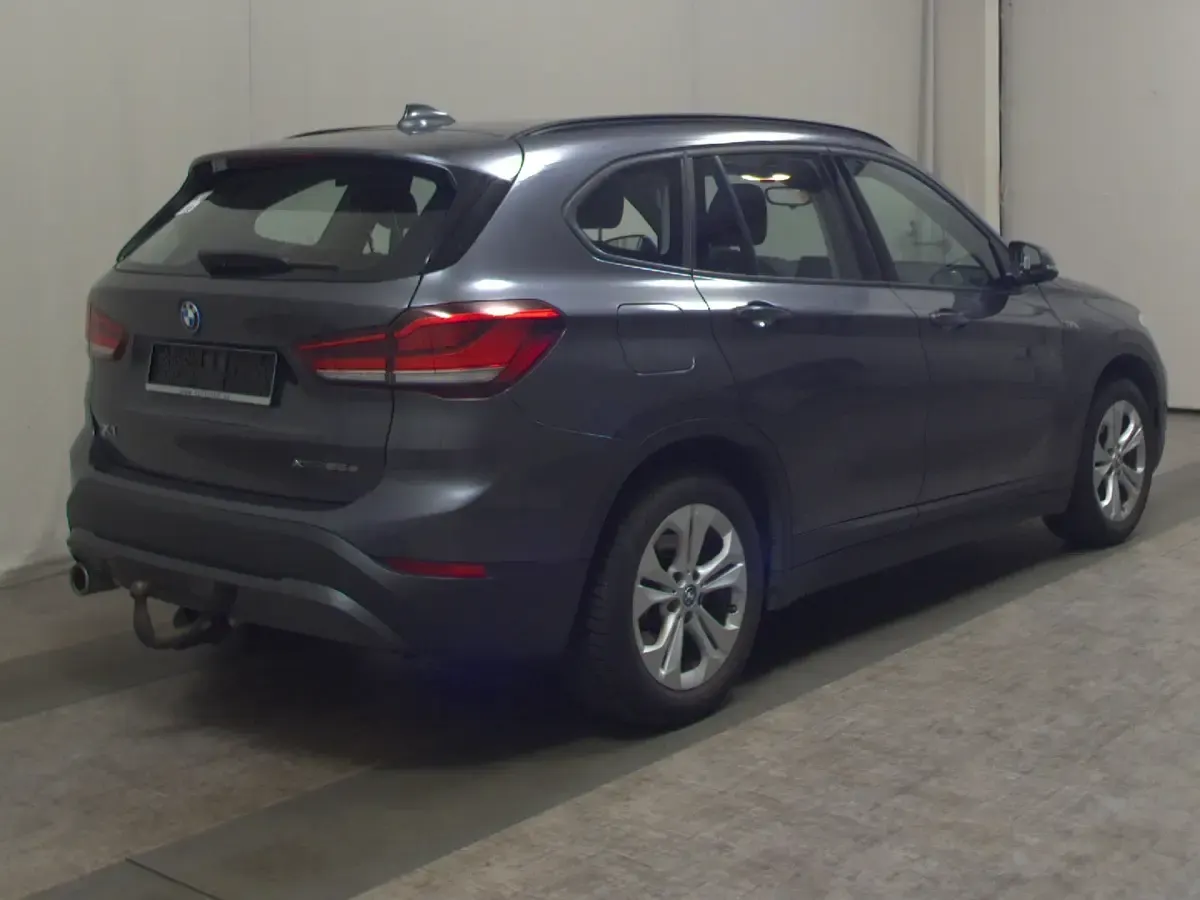 Gebraucht BMW X1 Advantage 220 PS (161 kW) 2021 Grau SUV