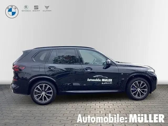 Gebraucht BMW X5 M Sport 286 PS (210 kW) 2024 Schwarz SUV
