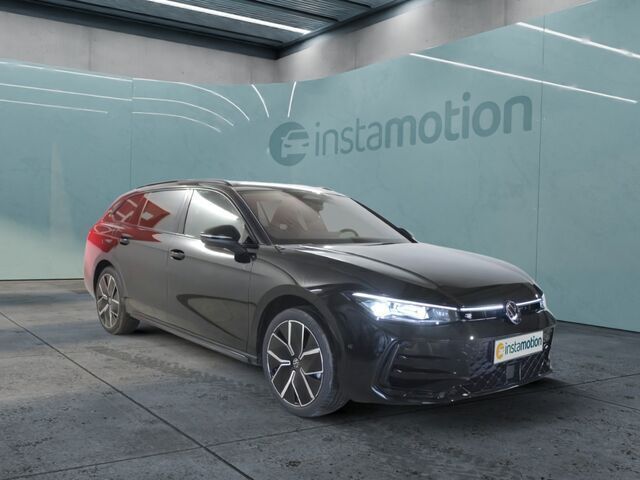 Gebraucht VW Passat R-line 193 PS (141 kW) 2024 Schwarz Kombi
