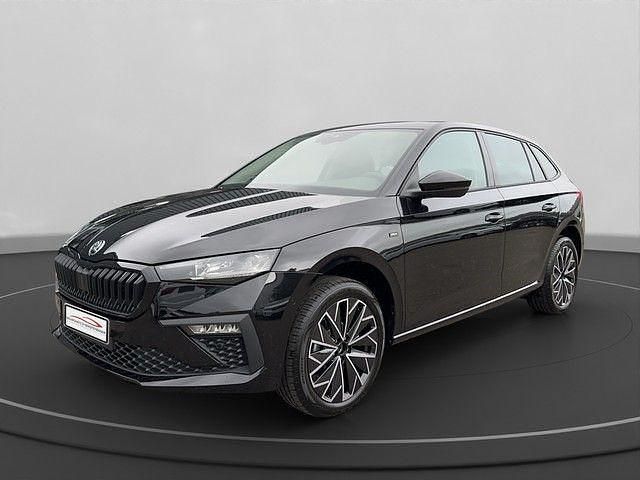 Schwarz magic perleffekt (schwarz) Gebraucht 2024 Skoda Scala Drive Kleinwagen | 30.890 € (Teuer) - Bild 1/4