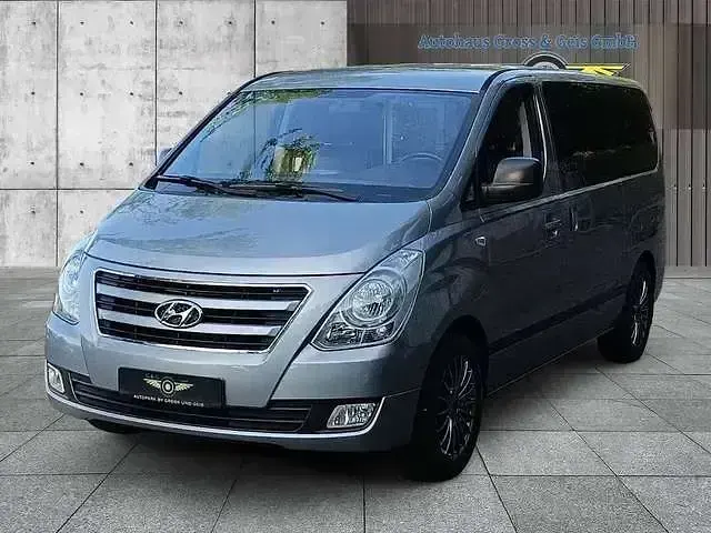 Gebraucht Hyundai H-1 Trend 170 PS (125 kW) 2016 Graumet. Van / Kleinbus