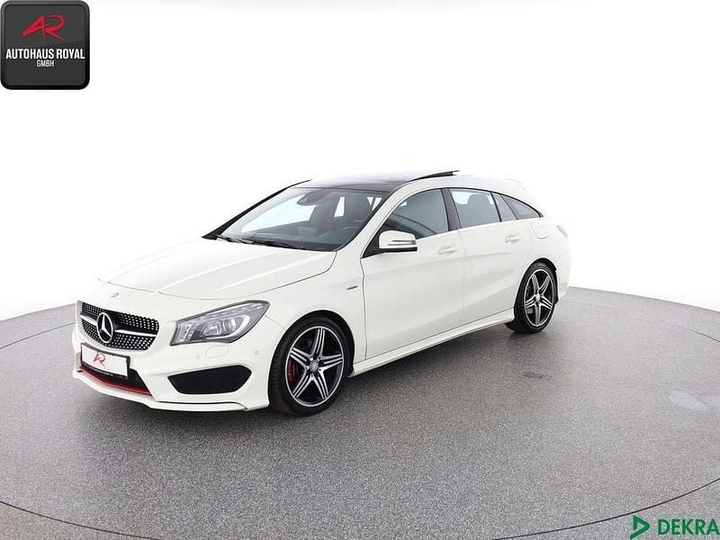 Weiß Gebraucht 2015 Mercedes CLA250 Shooting Brake AMG Kombi | 20.840 € (Guter Preis) - Bild 1/4