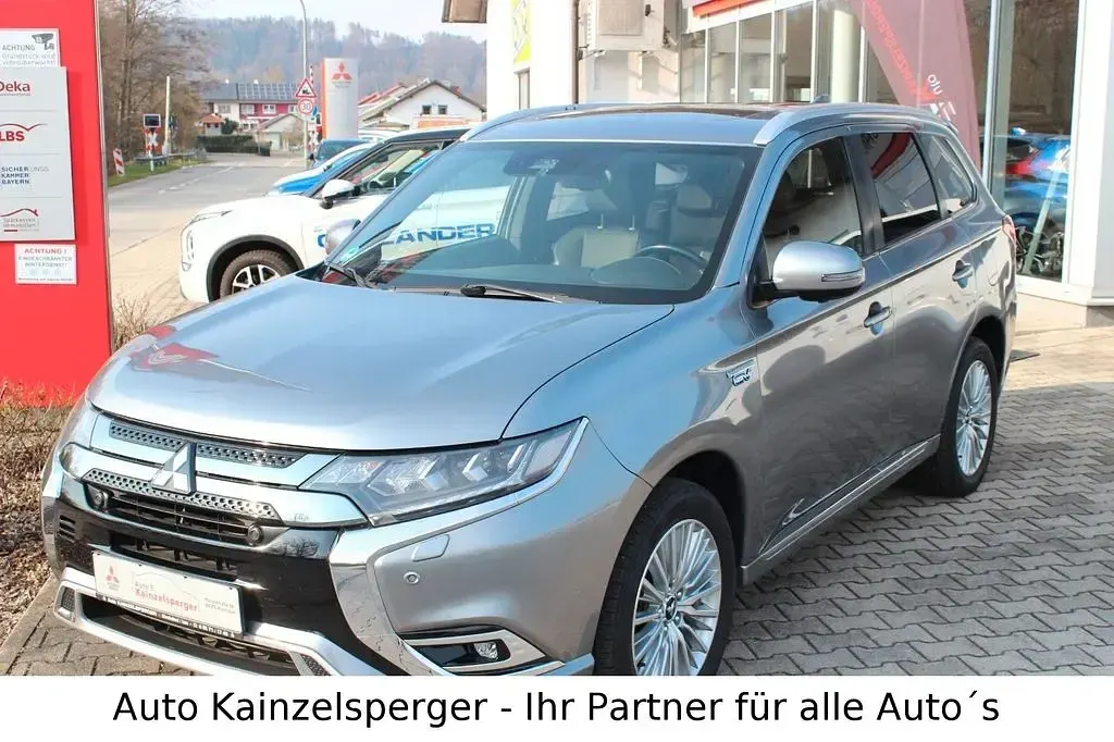 Gebraucht Mitsubishi Outlander P-HEV Top 224 PS (164 kW) 2019 Grau SUV