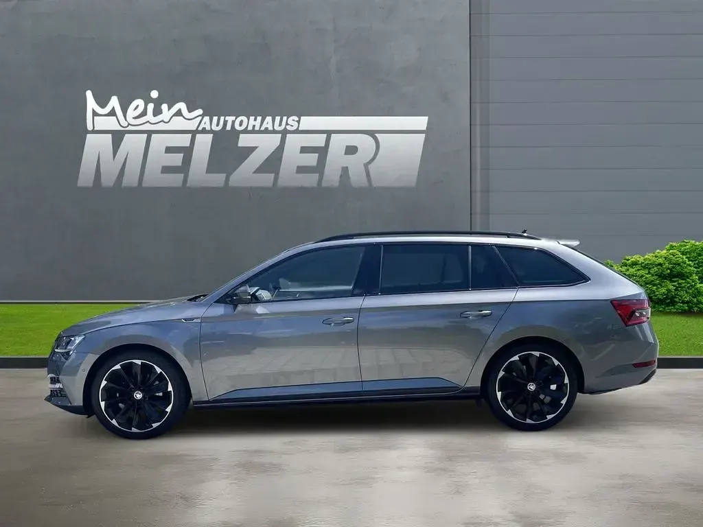 Gebraucht Skoda Superb SportLine 190 PS (139 kW) 2023 Grau Limousine