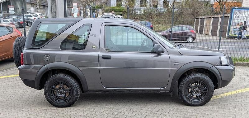 Gebraucht Land Rover Freelander 117 PS (86 kW) 2005 Grau SUV