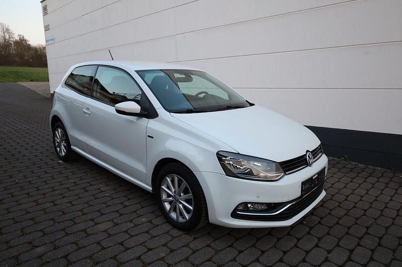 Gebraucht VW Polo LOUNGE 110 PS (80 kW) 2016 Weiß Kleinwagen