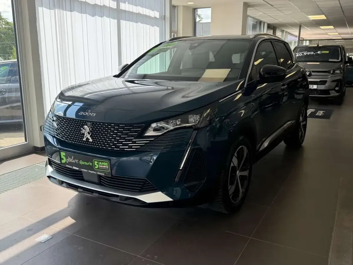 Gebraucht Peugeot 3008 131 PS (96 kW) 2024 Blau SUV
