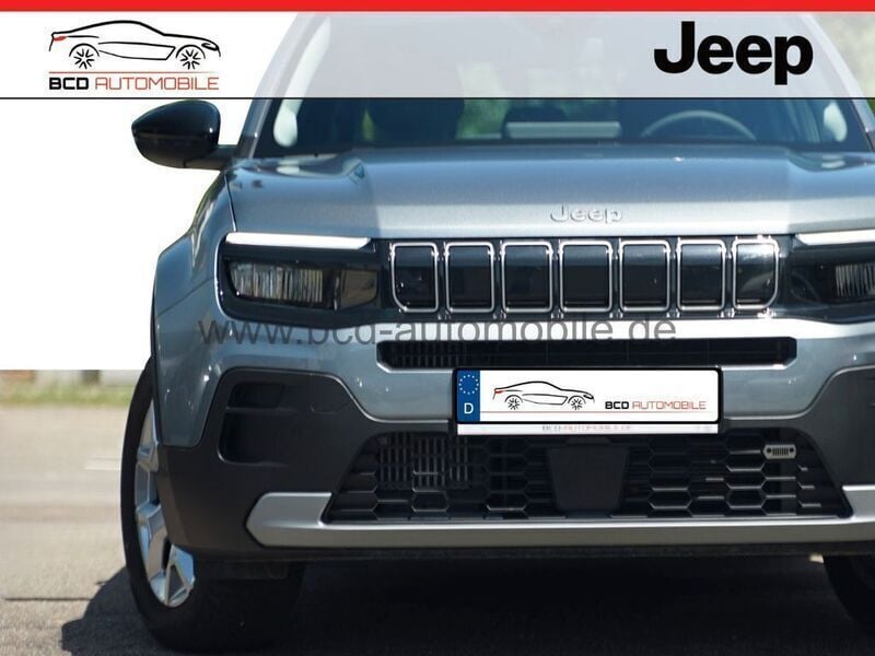 Grau Gebraucht 2023 Jeep Avenger Altitude SUV | 19.489 € (Superpreis) - Bild 1/4