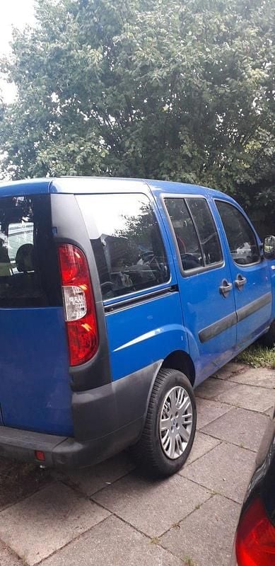 Blau Gebraucht 2007 Fiat Doblò Van / Kleinbus | 2.800 € (Superpreis) - Bild 1/4