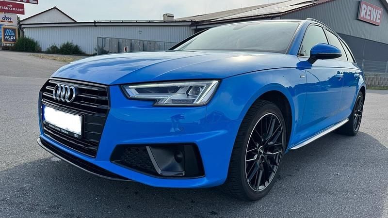 Blau Gebraucht 2019 Audi A4 Kombi | 16.500 € (Fairer Preis) - Bild 1/4