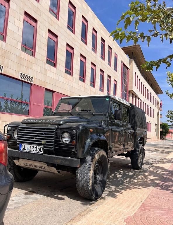Gebraucht Land Rover Defender 122 PS (89 kW) 2008 Grün SUV
