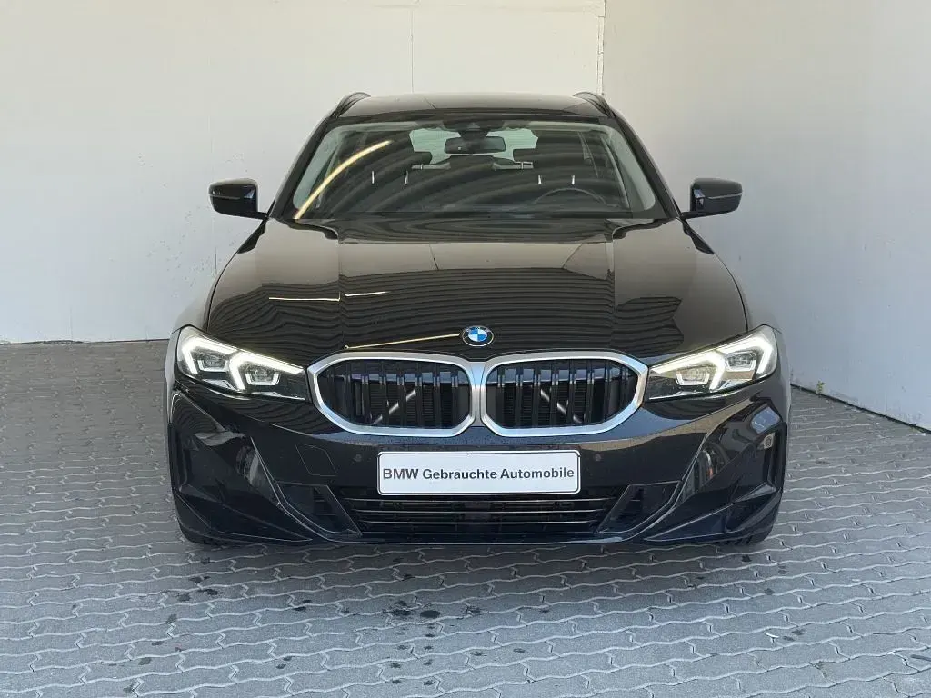Gebraucht BMW 318 150 PS (110 kW) 2023 Schwarz Kombi