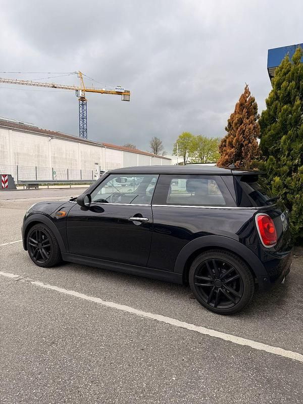 Usado Mini One D 95 CV (69 kW) 2017 Negro Utilitario