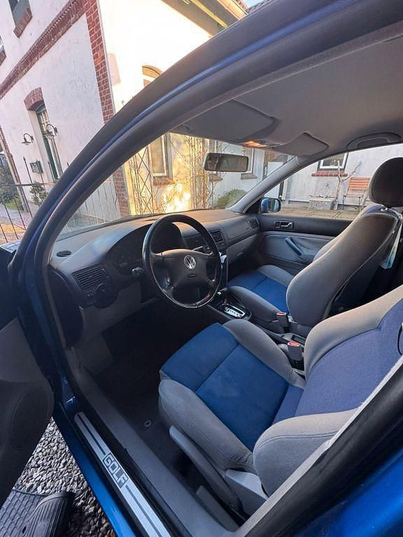 Gebraucht VW Golf IV 116 PS (85 kW) 2000 Blau Limousine