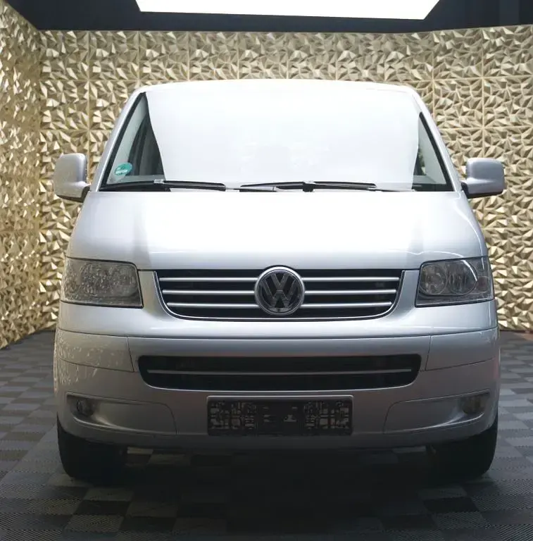 Gebraucht VW Caravelle 131 PS (96 kW) 2006 Silber Van