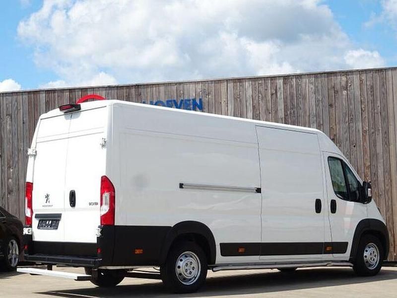 Gebraucht Peugeot Boxer 131 PS (96 kW) 2019 Weiß Van