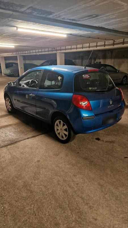 Gebraucht Renault Clio III 75 PS (55 kW) 2006 Blau Kleinwagen