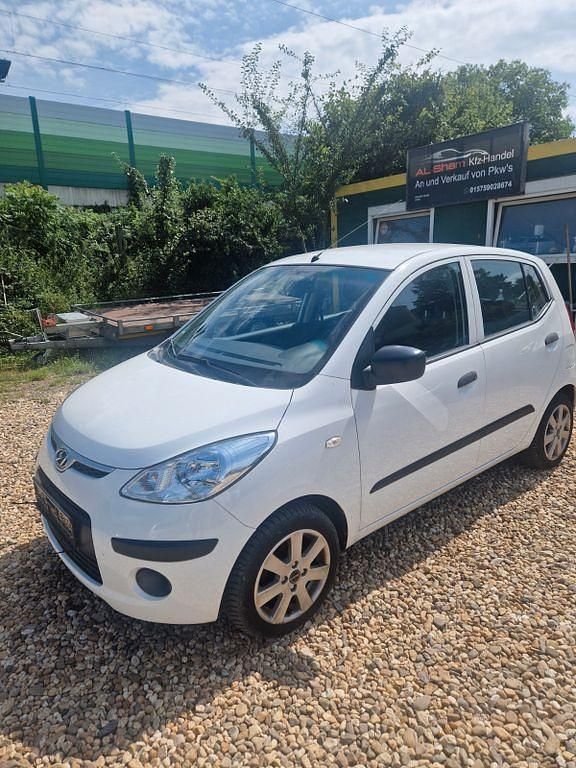 Weiß Gebraucht 2010 Hyundai i10 Edition Kleinwagen | 2.300 € (Superpreis) - Bild 1/4