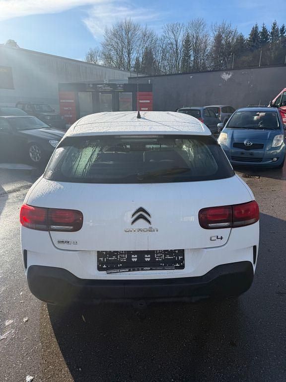 Gebraucht Citroën C4 Feel 131 PS (96 kW) 2019 Weiß Limousine