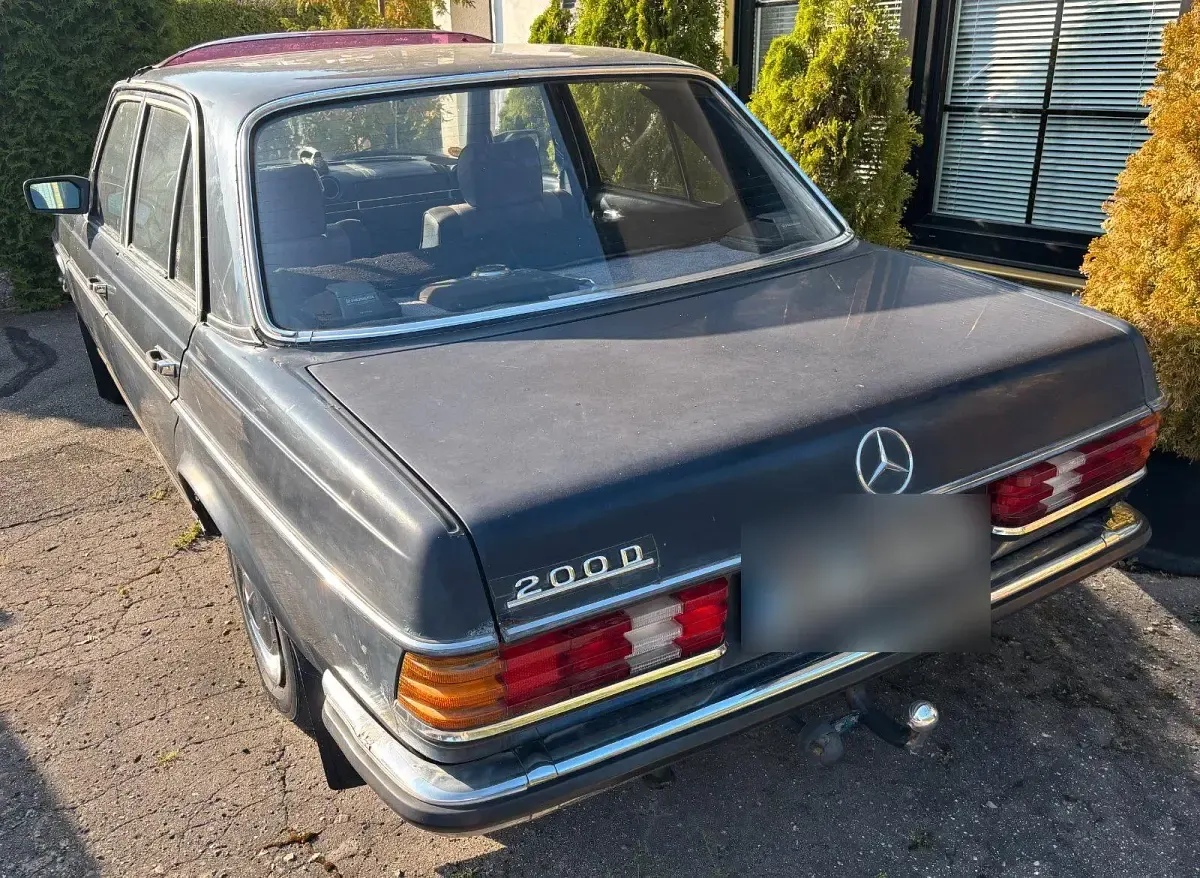 Gebraucht Mercedes 200 60 PS (44 kW) 1981 Blau Limousine