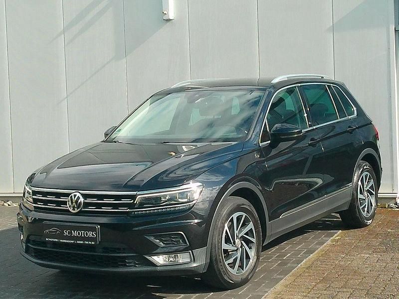 Schwarz Gebraucht 2017 VW Tiguan Sound SUV | 15.950 € (Guter Preis) - Bild 1/4