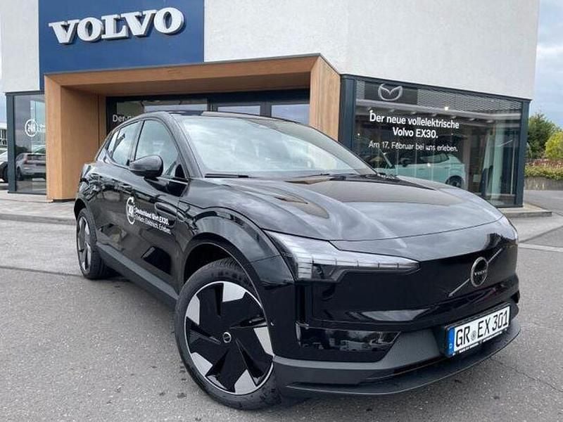 Onyx black metallic Gebraucht 2024 Volvo EX30 Ultra SUV | 40.990 € (Fairer Preis) - Bild 1/4