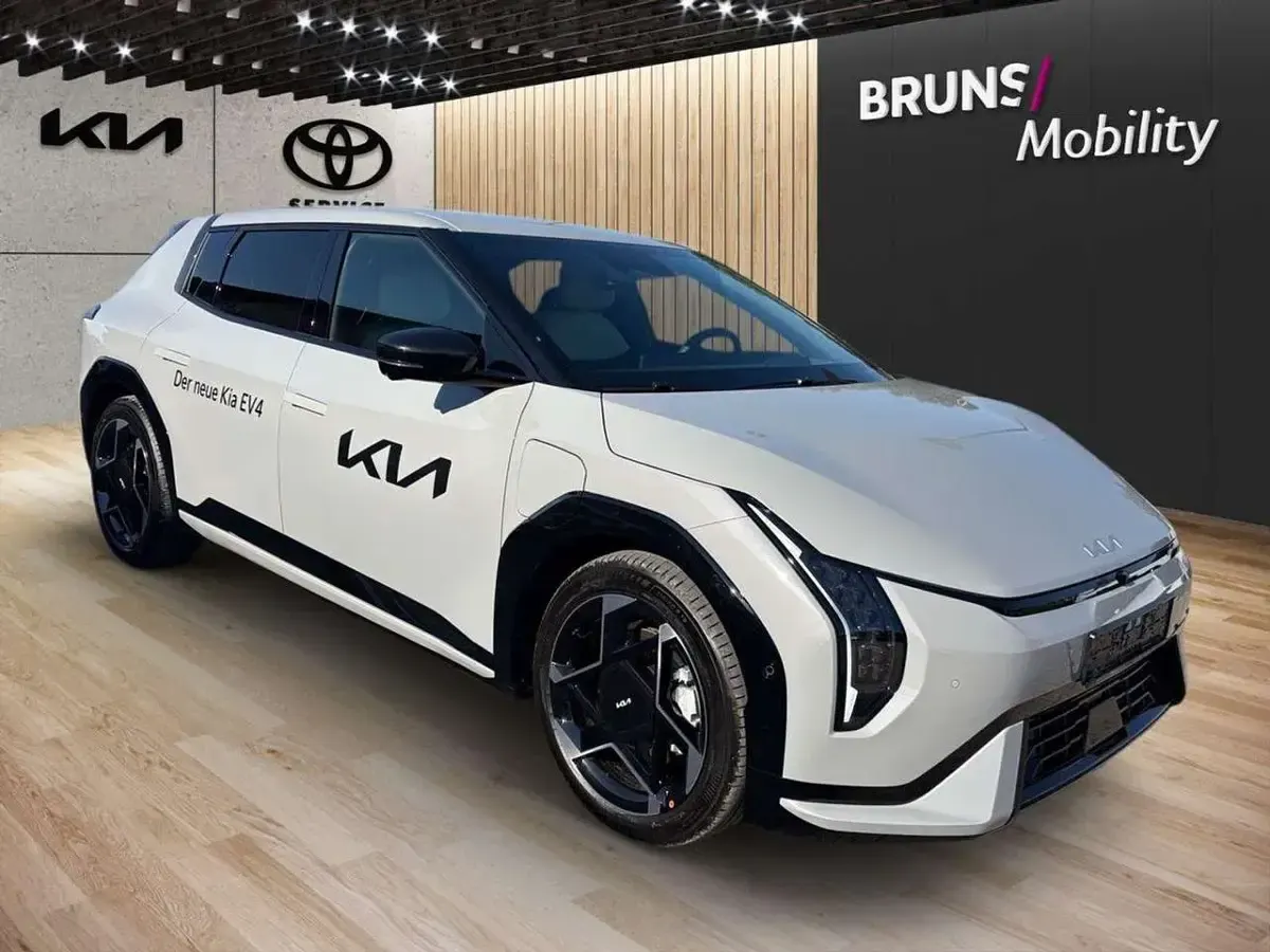 Gebraucht Kia EV4 Comfort 150 kW (204 PS) 2025 Wolfgrau Limousine