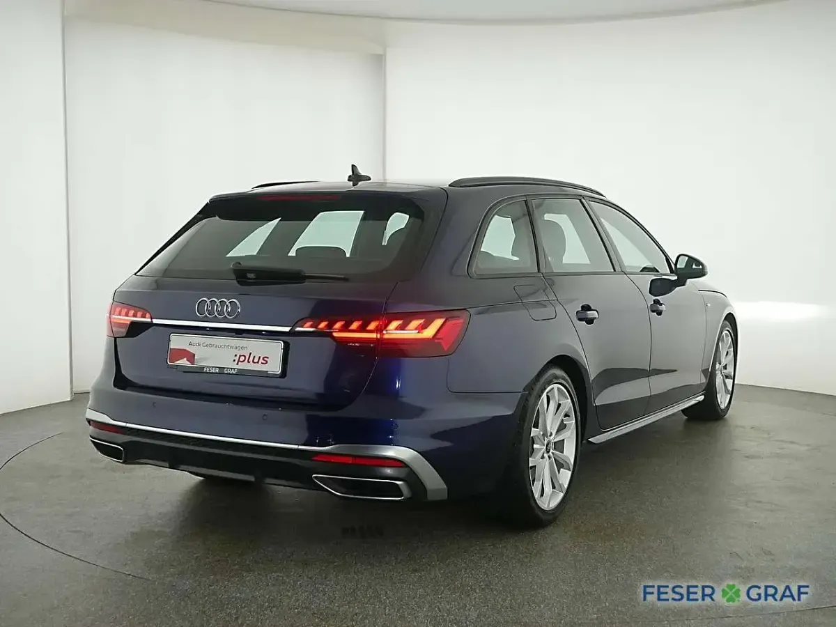 Gebraucht Audi A4 S-Line 204 PS (150 kW) 2023 Navarrablau metallic Kombi