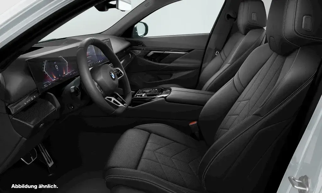 Gebraucht BMW 520 M Sport 197 PS (144 kW) 2025 Grau Kombi