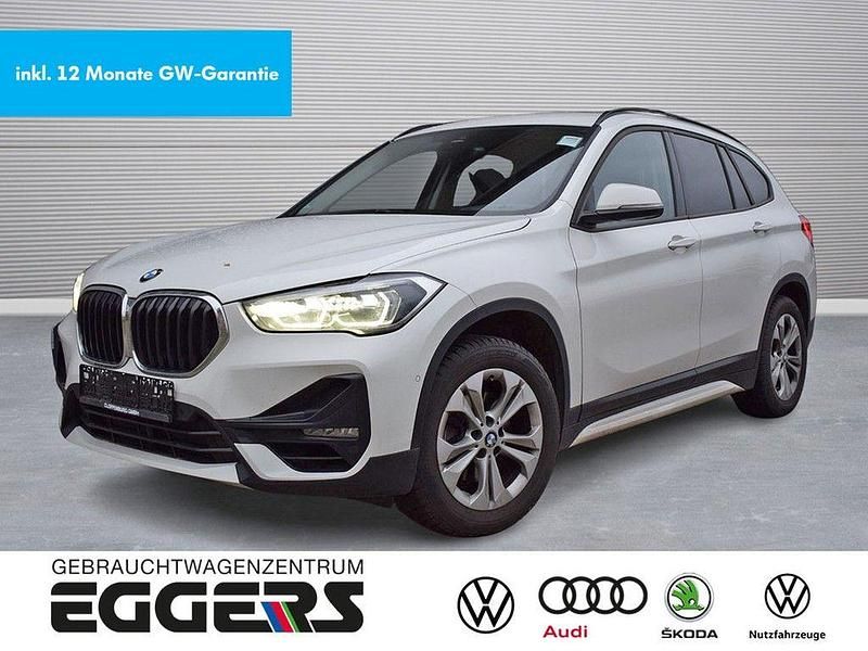 Weiß Gebraucht 2020 BMW X1 Sport Line SUV | 24.480 € (Fairer Preis) - Bild 1/4