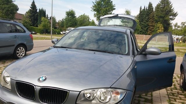 Gebraucht BMW 118 129 PS (94 kW) 2005 Blau metallic Kleinwagen