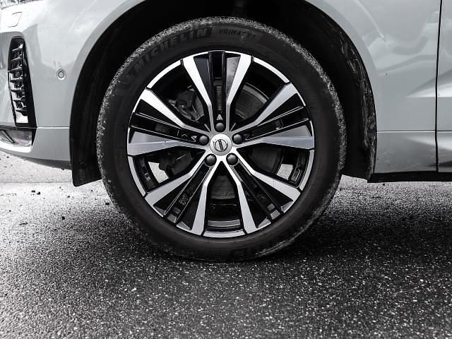 Gebraucht Volvo XC60 Plus 197 PS (144 kW) 2023 Grau SUV
