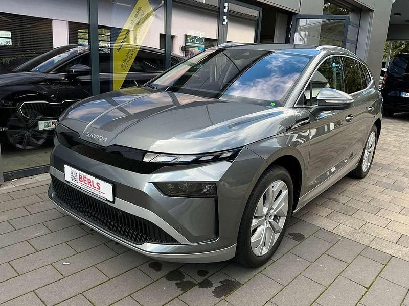 Graphite grey Neu 2025 Skoda Enyaq iV Loft SUV | 41.390 € (Superpreis) - Bild 1/4
