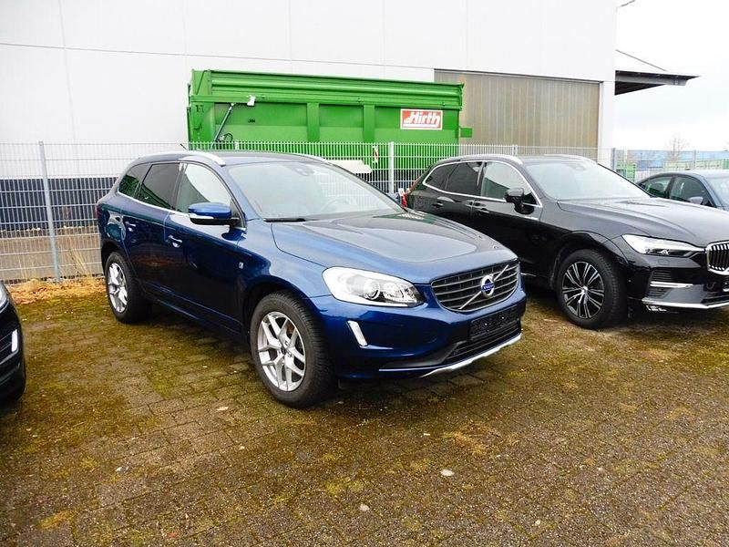 Blau Gebraucht 2015 Volvo XC60 Ocean Race SUV | 17.900 € (Fairer Preis) - Bild 1/4