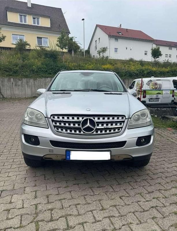 Silber Gebraucht 2006 Mercedes ML280 SUV | 9.000 € (Fairer Preis) - Bild 1/4