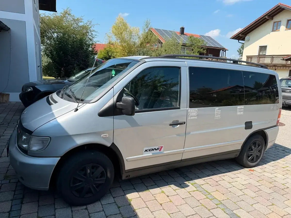 Gebraucht Mercedes Vito 122 PS (89 kW) 2003 Silber Van
