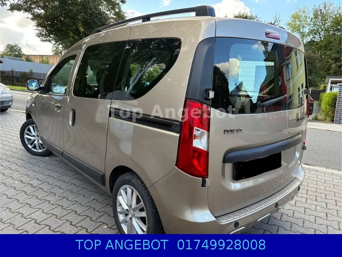 Gebraucht Dacia Dokker Comfort 131 PS (96 kW) 2021 Braun Van / Kleinbus