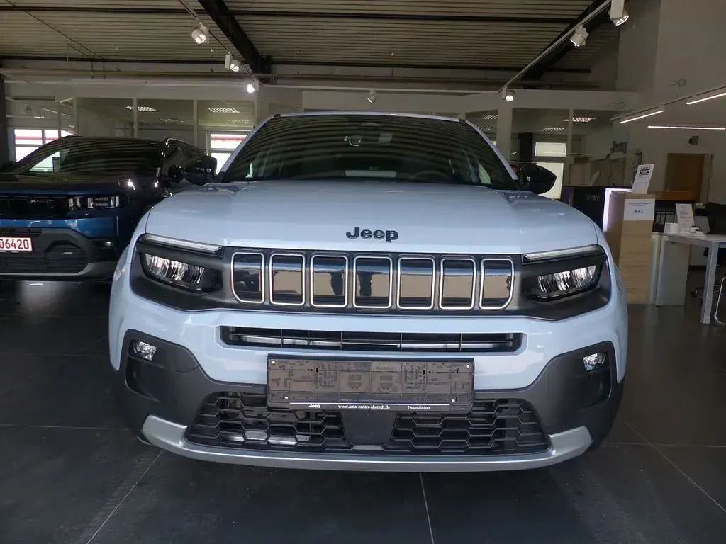 Neu Jeep Avenger EV 114 kW (156 PS) 2026 Grau SUV