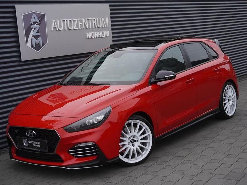 Gebraucht Hyundai i30 N Performance 275 PS (202 kW) 2019 Engine red Limousine