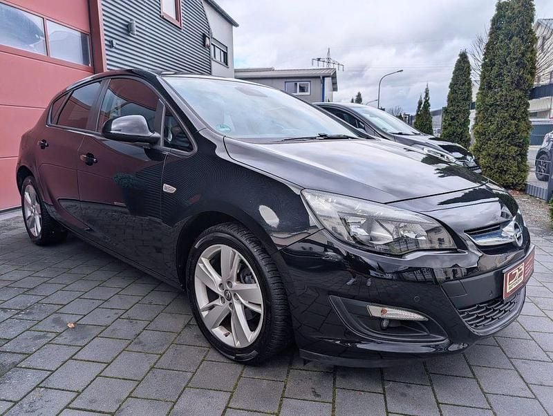 Gebraucht Opel Astra Style 140 PS (102 kW) 2015 Schwarz Limousine