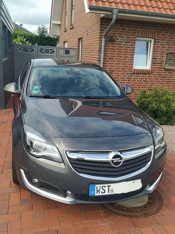 Grau Gebraucht 2016 Opel Insignia Innovation Limousine | 6.375 € (Superpreis) - Bild 1/4